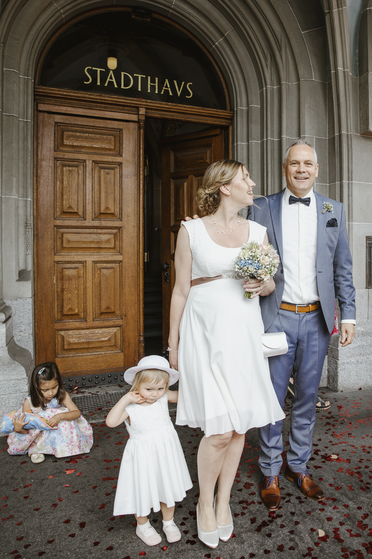 Zivile Hochzeit im Stadthaus Zürich, Glückliches Brautpaar nach der Trauung