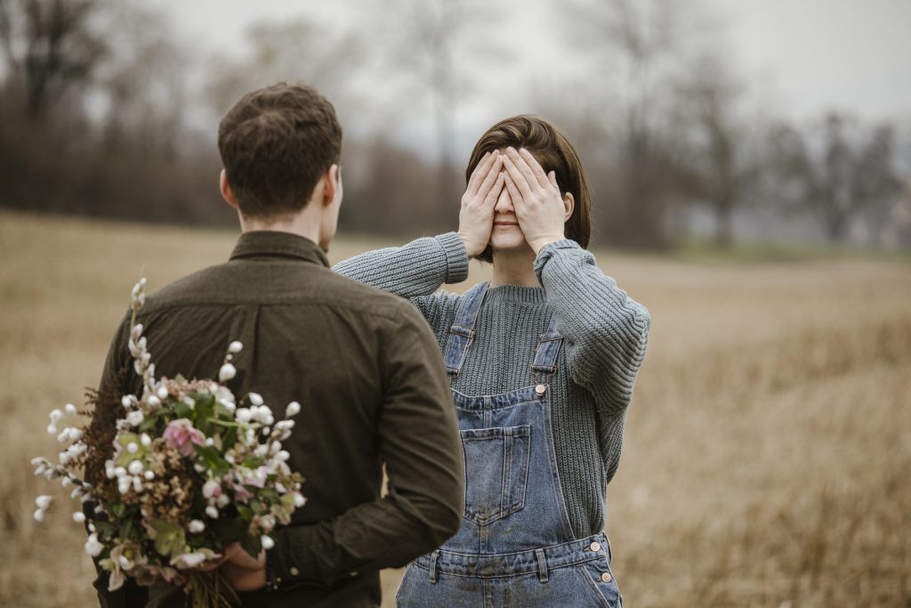 Fotos und Blumen zum Valentinstag? Bucht beides gemeinsam.