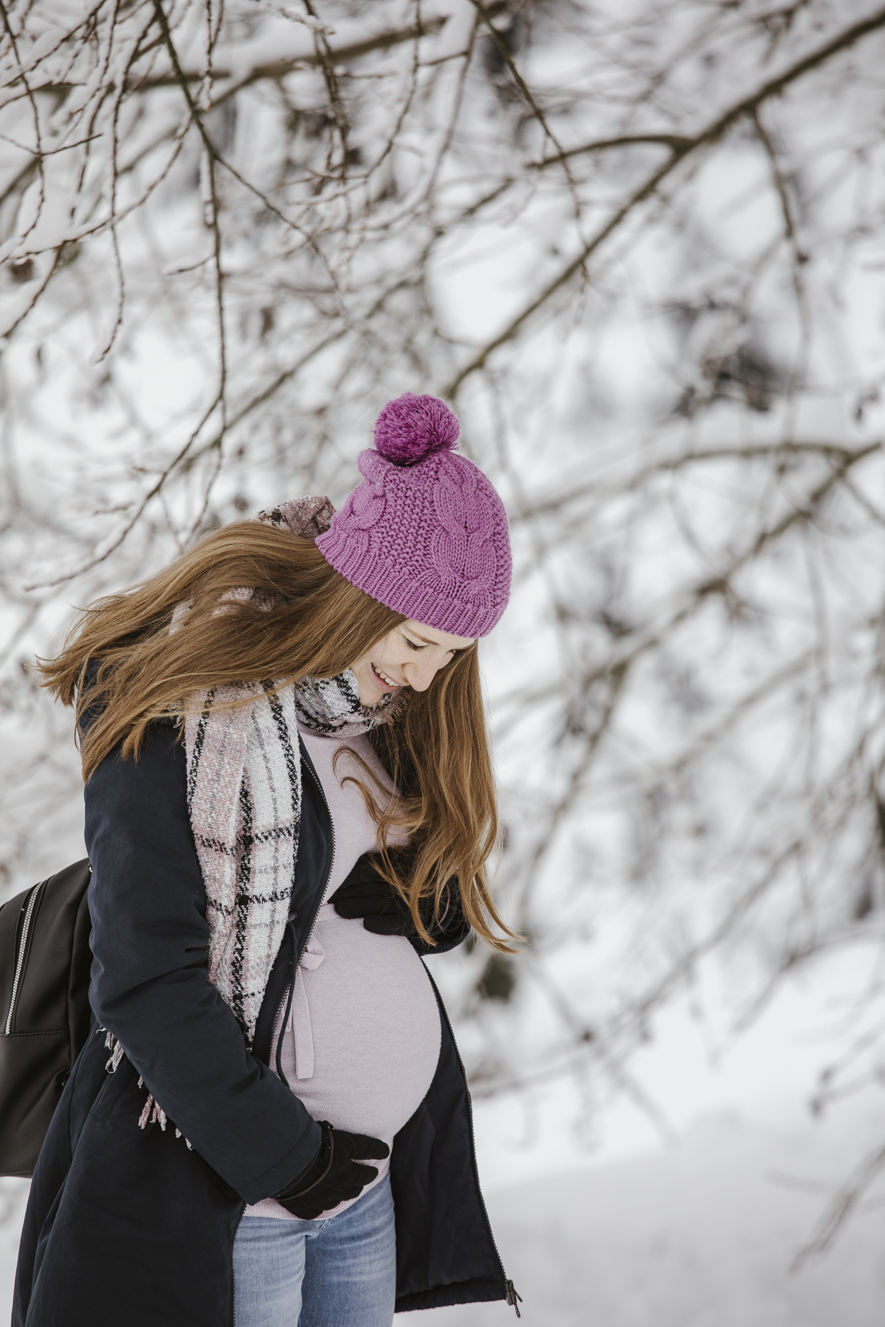 Schwangerschaftshooting / Babybauchshooting im Winter in Zürich