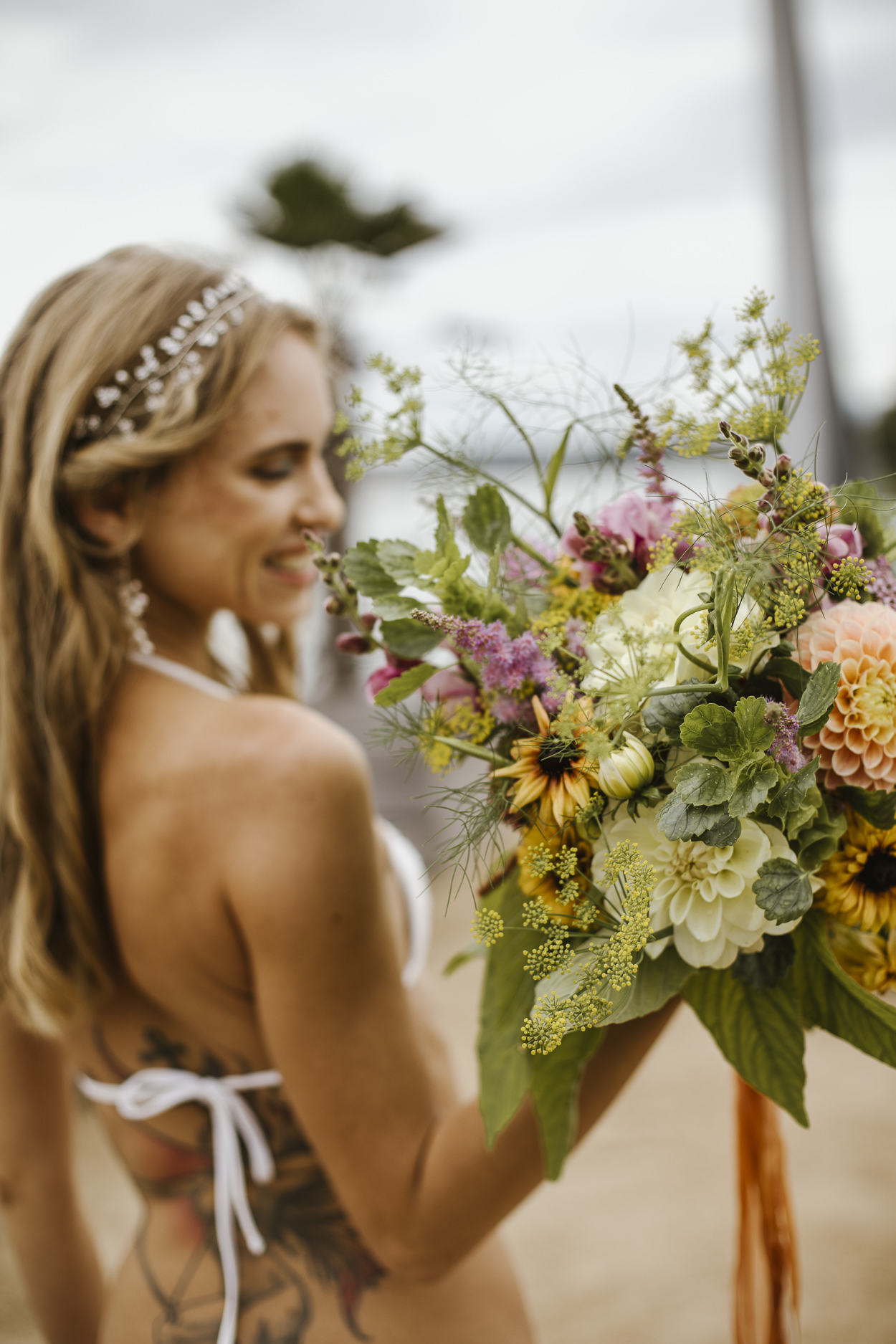 Schweizer Blumen von Fleuraissance für die Braut am Strand