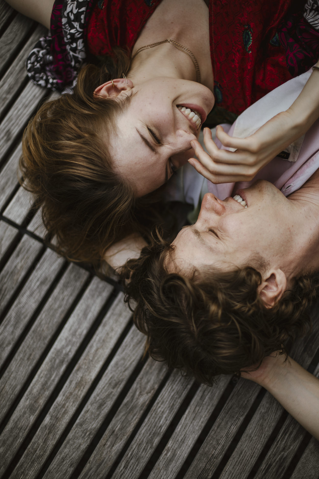 Stephanie Wittmer Fotografie - Zürich Love Story. Bei diesem urbanen Paarshooting ist love eindeutig in the air!