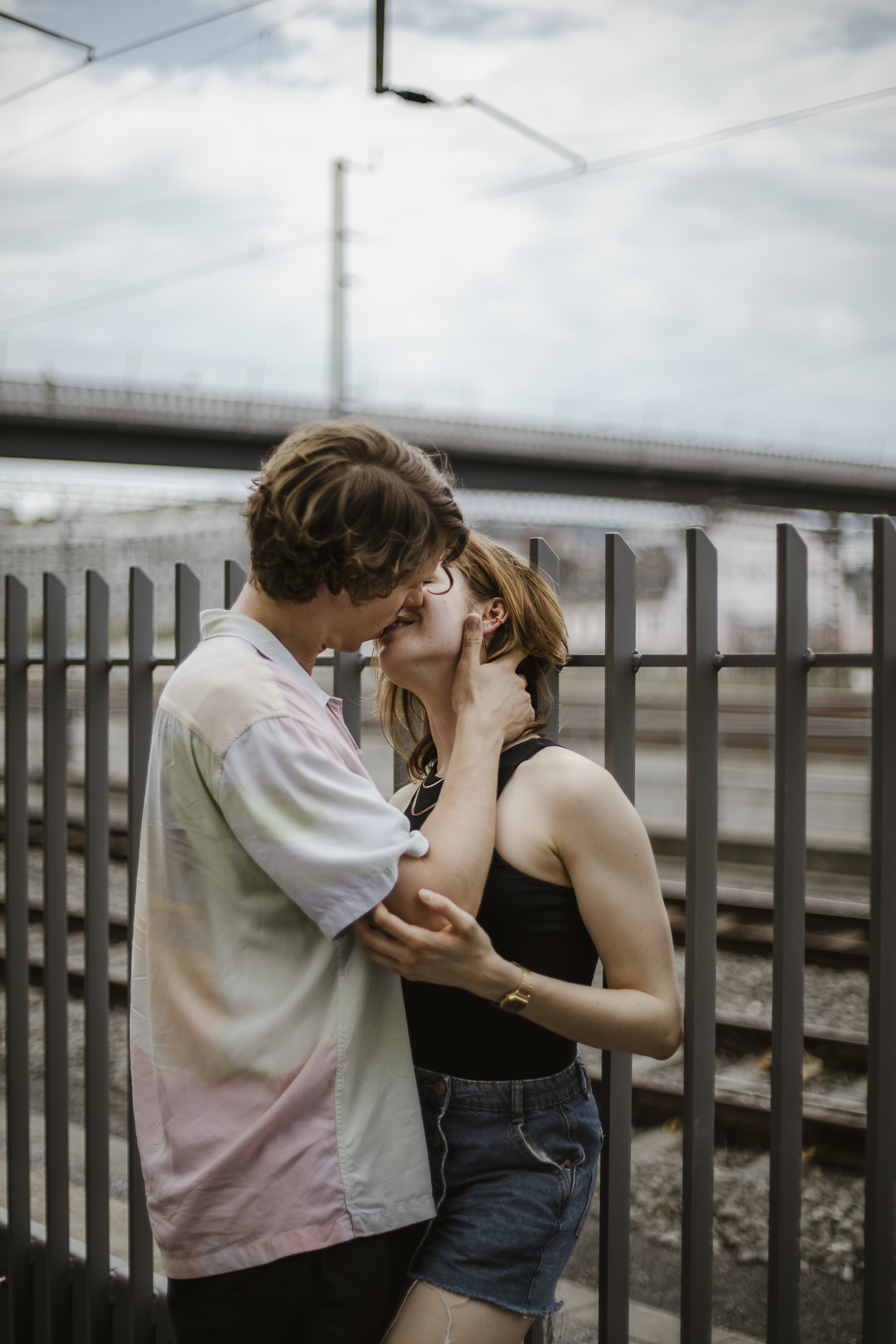 Stephanie Wittmer Fotografie - Zürich Love Story. Bei diesem urbanen Paarshooting ist love eindeutig in the air!