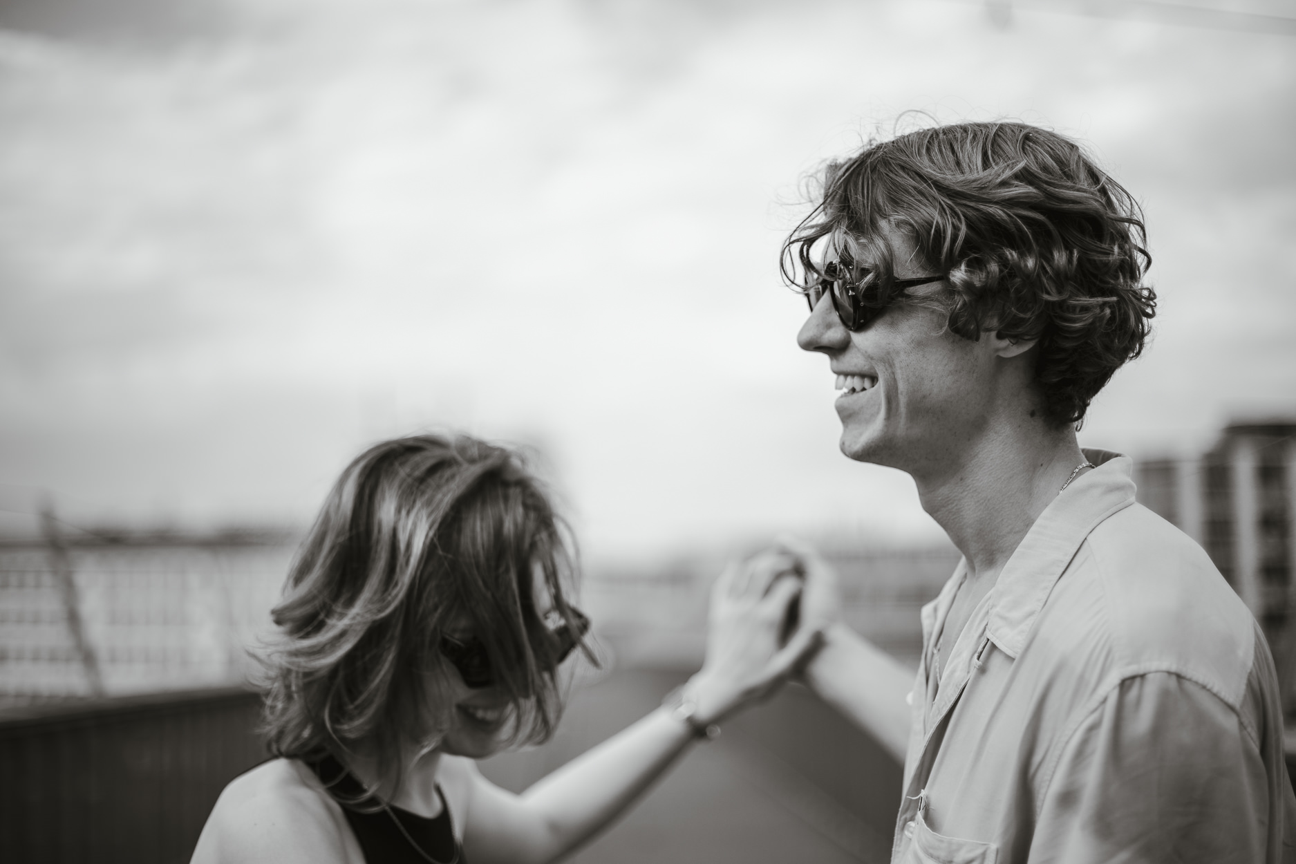 Stephanie Wittmer Fotografie - all zu ernst soll kein urbanes Paarshooting sein. Auch nicht eine Zürich Love Story.