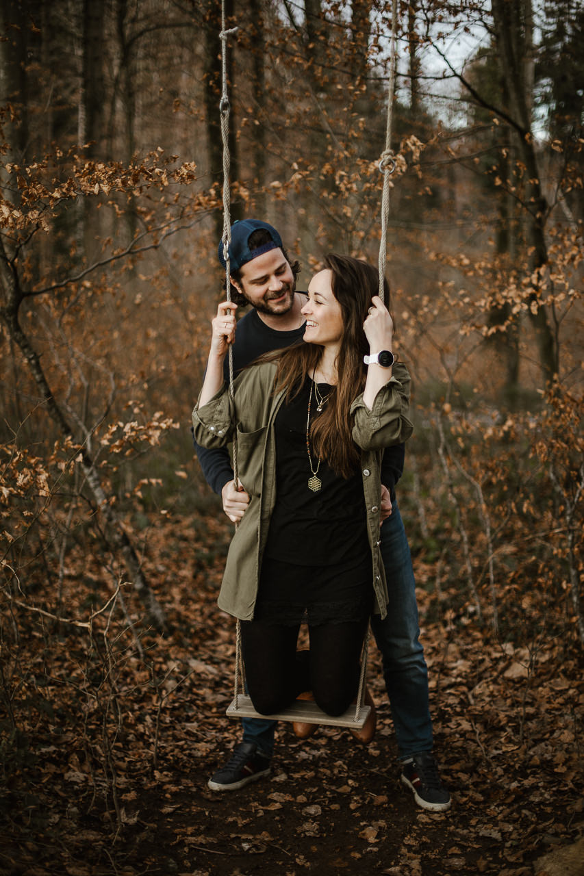 Stephanie Wittmer Fotografie - Heiraten am Charrewäg - inklusive Schaukel.Diese wird hier schon mal für den Ernstfall getestet.