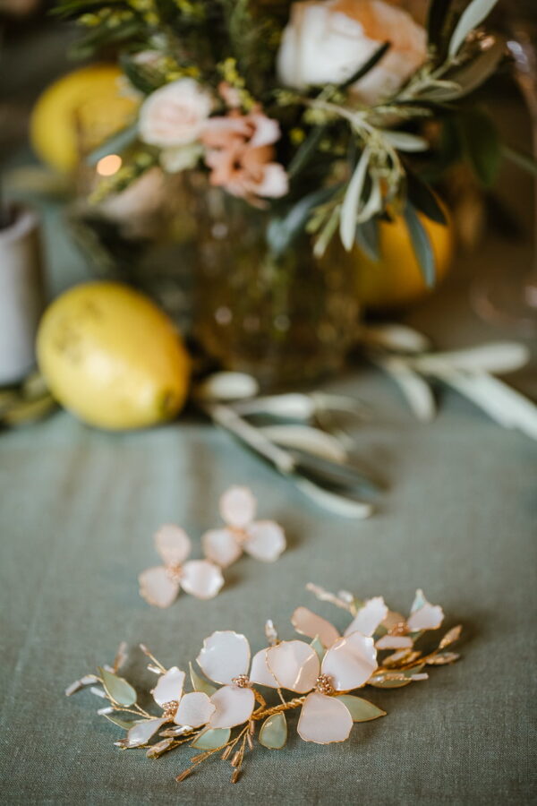 Haarschmuck in mediterranen Farben für die Braut, Ladyschmuck